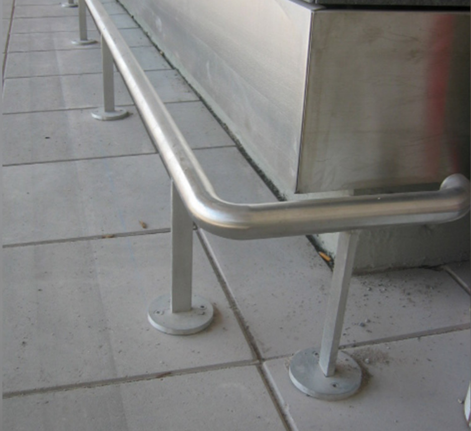 stainless-steel-airport-bump-rail-main-image-KABR50