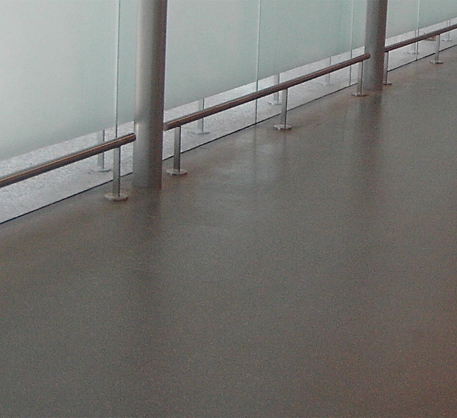 Kent's Floor Mounted Bump Rail for Airports