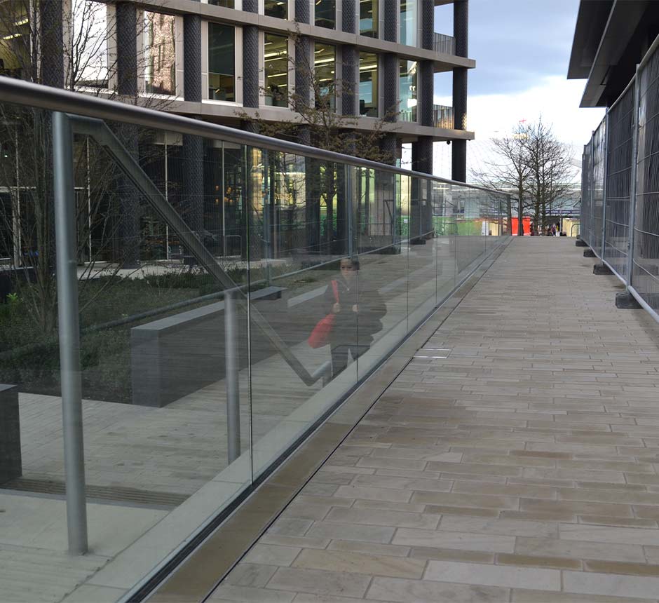 Kents glazed stainless steel balustrade for pedestrian areas