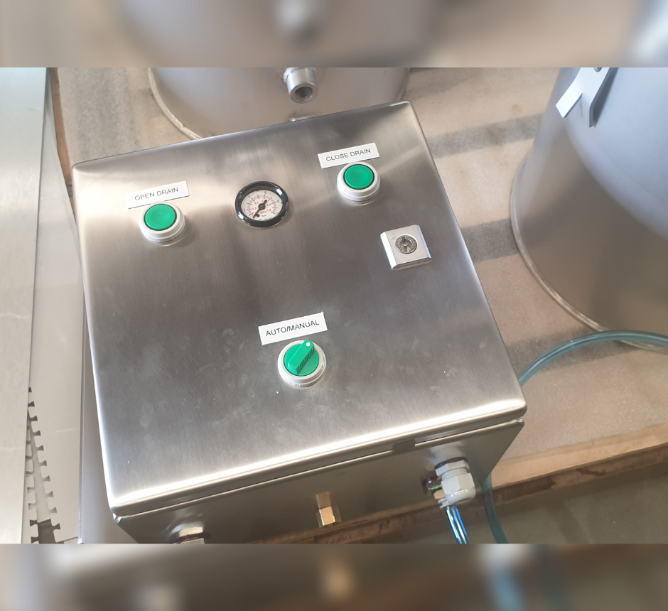 Stainless steel control panel for pneumatic industrial gully